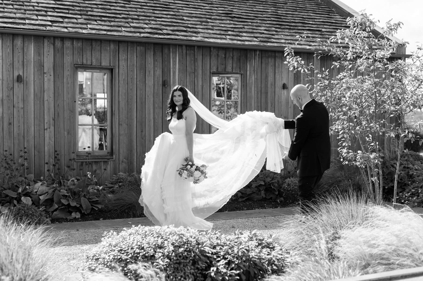 Hyde House wedding with bride in Halfpenny